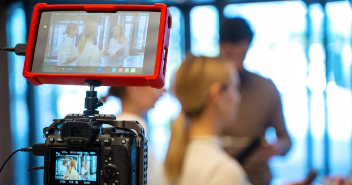 o-poslu-prodavca-iz-drugog-ugla